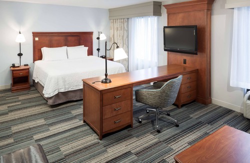 Cedar Rapids Hotel | Hampton Inn & Suites Cedar Rapids - North