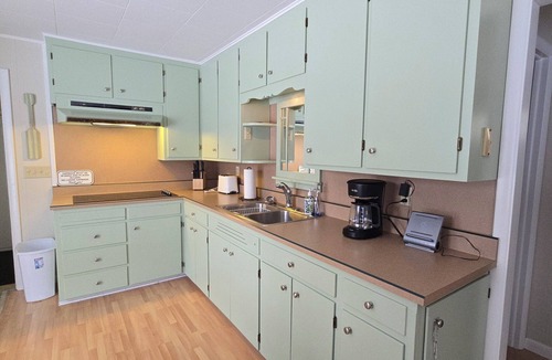 Cheboygan House | Happiness Hideaway On Burt Lake Pet Friendly Sleeps 11