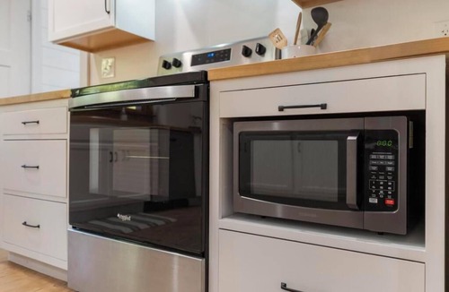 Good Hart House | Hart and Soul - Cute Cottage right in Good Hart! Short Drive to Beach!