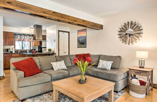 West Hartford Apartment | Hartford Escape w/Fire Pit ~ 3 Mi to Ski & Golf!