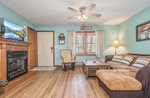 Swanton House | Hidden Haven | Cozy Cabin Minutes to Activities!