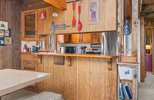 Bellaire House | Hillside Chalet at top of Schuss