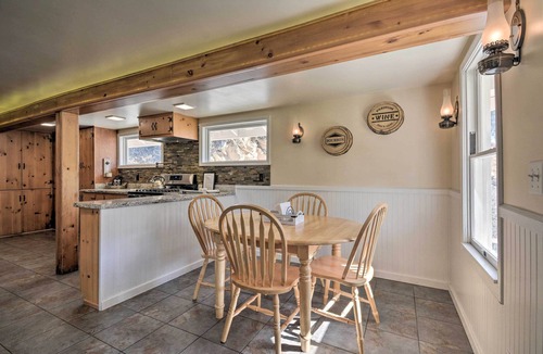 Mariposa House | Historic Mariposa Stagecoach Stop w/Gas Fire Pit!