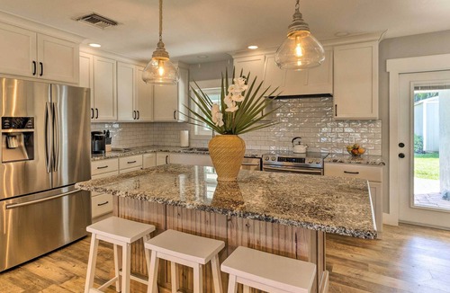 Hobe Sound House | Hobe Sound Getaway ~ 2 Mi to the Beach!