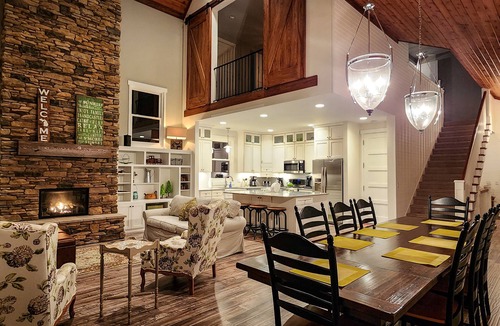 Coral House | Holiday Haus: Sandy Beaches, Warm Waters, and Summer Memories Await