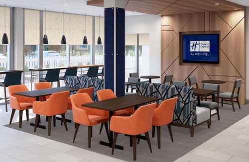 Bessemer Hotel | Holiday Inn Express & Suites Bessemer - Birmingham SW by IHG