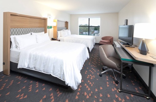 Mount Pleasant Hotel | Holiday Inn Hotels and Suites Mount Pleasant by IHG