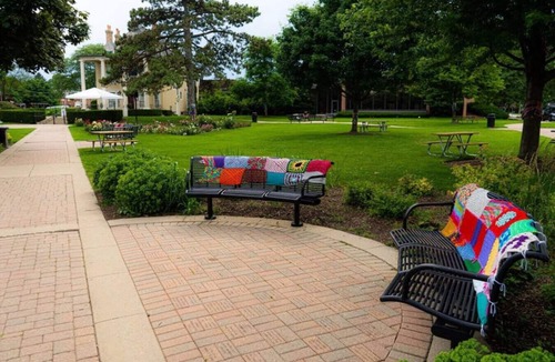 Libertyville House | Home in DT Libertyville great for Navy Graduations