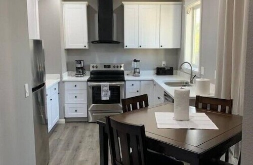 Willow Glen House | Home near SAP Center & Downtown San Jose