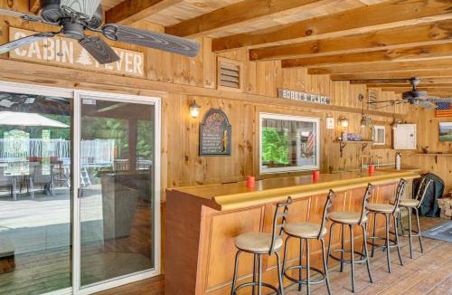 Plymouth House | Home w/Outdoor Entertainment Area in Ashland!