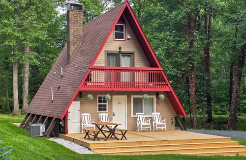 Ruby Cabin | Hot Tub, Fire Pit & Patio: A-Frame Stafford Cabin