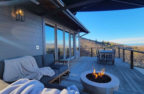 Ashland House | Hot tub | Sauna |Firepit |Sleeps 6!