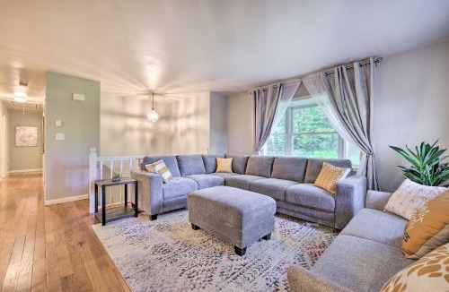 Stroudsburg House | Hot Tub & Yard: Stroudsburg Home in Poconos