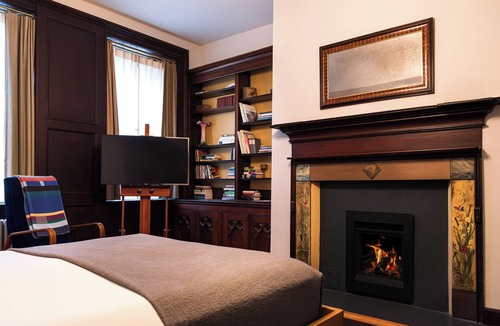 Kingston Stockade District Hotel | Hotel Kinsley