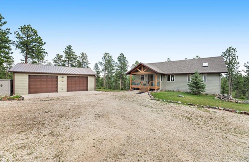 Benchmark House | House ∙ 3 bedrooms ∙ 10 guests