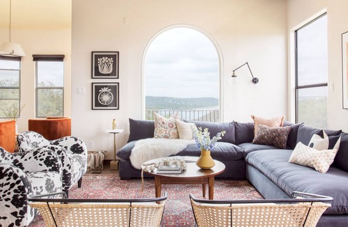 Travis Landing House | Hudson by AvantStay | W/ Beautiful Views, Multiple Living Areas, Pool & Games