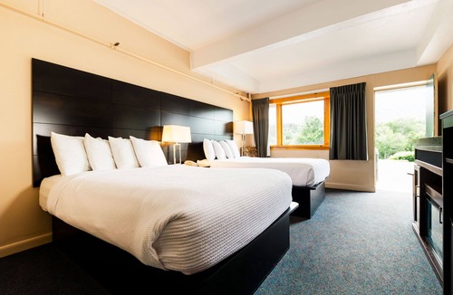 Lincoln Hotel | Indian Head Resort