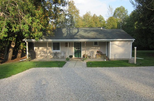 Charlevoix House | IRONTON COTTAGE - Two Bedroom Home - Great Location