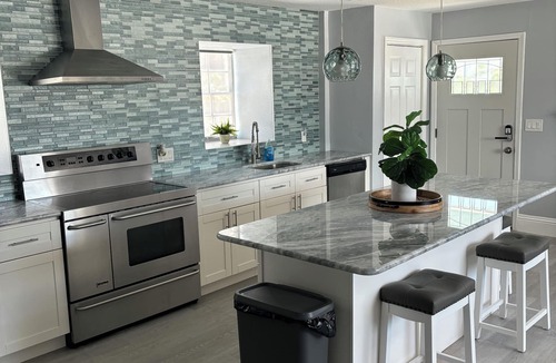 Island Estate Cottage | Island estates updated 2 bed 2 bath water views a short walk to Clearwater Beach