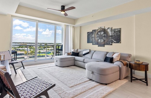 Island Estate Condo | Island Way