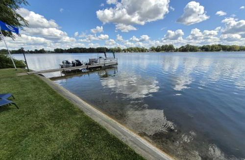 Portage House | Lake and Lodge By KZOOBNB family