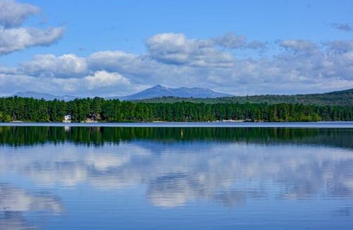 The Bays House | Lake House Retreat
