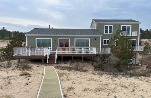 Northport House | Lake Michigan July 25-August 1. Price reduced.