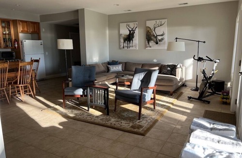 Harbor Springs House | Lake Michigan Luxury Lake House with 5 private bedroom suites