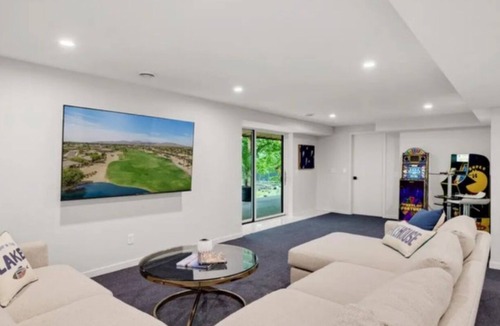 Mound House | Lake Minnetonka 4-bedroom home.