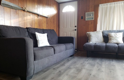 Ashtabula Cottage | Lake View Cottage on Lake Erie