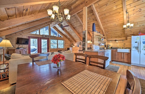 Elmira House | Lakefront Community w/Pool | Near Golf
