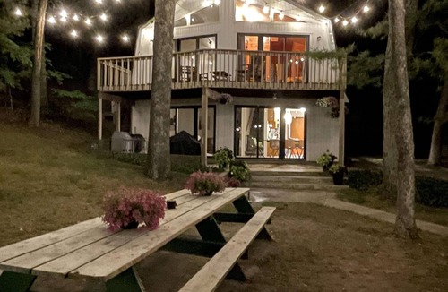 Newaygo Cottage | Lakefront Cottage with Private Beach, Sleeps 14