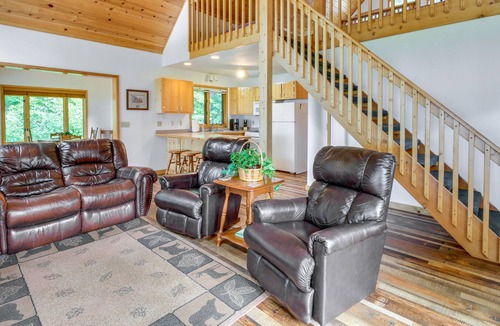 Isle Cabin | Lakefront Minnesota Abode - Fire Pit, Deck & Grill