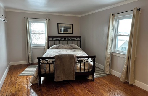 Gordonville House | Lancaster County Amish Farm Stay - Near Kitchen Kettle Village in Intercourse