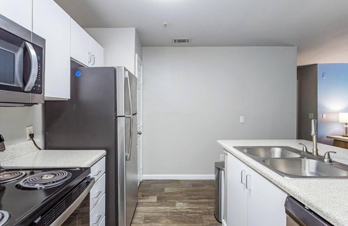Tallahassee Apartment | Landing | Beautiful 2BD, Gym, Clubhouse