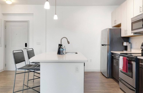 Fairvilla Apartment | Landing | Stylish 1BD, Gym, Clubhouse