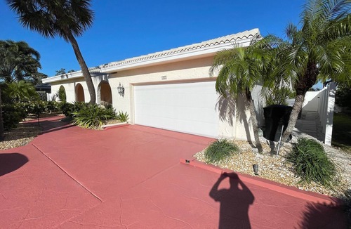 Island Estate House | Large House with nice boat dock plus walk/ride a bike to Clearwater Beach