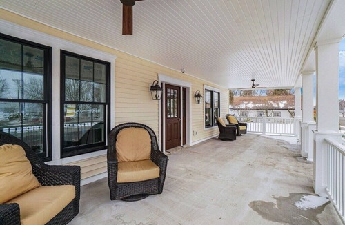 Onekama Condo | Largest Upstairs unit at the Dala House (sleeps 4)