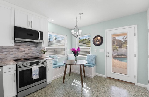 Pass-a-Grille House | Live in Sunshine; Swim in the Sea. . .