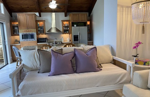 Jupiter Condo | LOFT BY THE BEACH