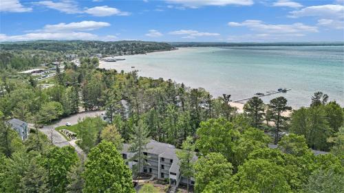 Williamsburg Apartment | Lovely Beachside Studio at The Shores 5679