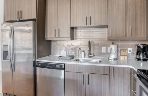 Waltham Apartment | Lovely Pet-Friendly 2BR in Waltham