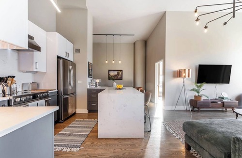 The Loop Apartment | LUX Dtown Penthouses 9bd/9ba Sleep 25+Parking+Pool