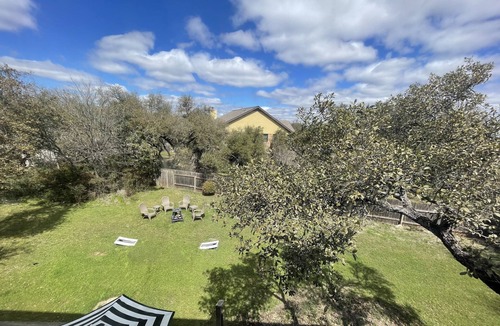Lower Basin Lake Travis House | Luxe Ranch-5 BR, 3200 SF, Deck, Pools, Grill, Fire Pit, Office, Lakes, Domain,Q2