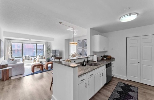 Downtown Apartment | Luxurious 3BR/2BA Modern Haven Downtown Stamford