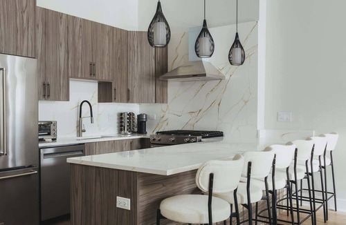 Gold Coast Apartment | Luxury Designer Penthouse|Private Deck|Gold Coast