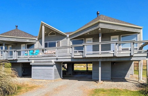 Bandon House | Maggie's Seaside Getaway