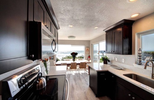 Arch Cape House | Magnificent Oceanfront Beach House & Oceanfront Hot Tub with Breathtaking Views & Private Beach Access