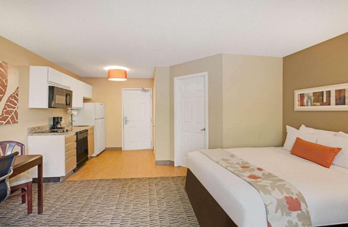 Meriden Hotel | MainStay Suites Hartford Meriden