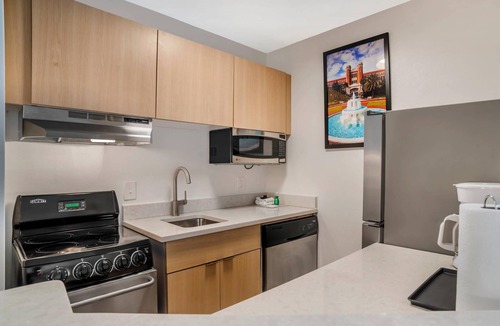 Tallahassee Hotel | MainStay Suites
